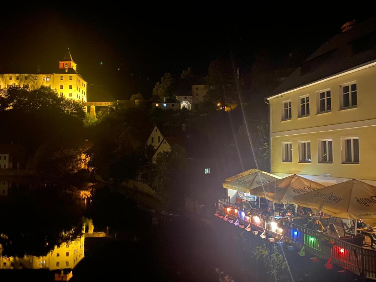 Rozmberk Inn 로즘벅네드블타부 외부 사진