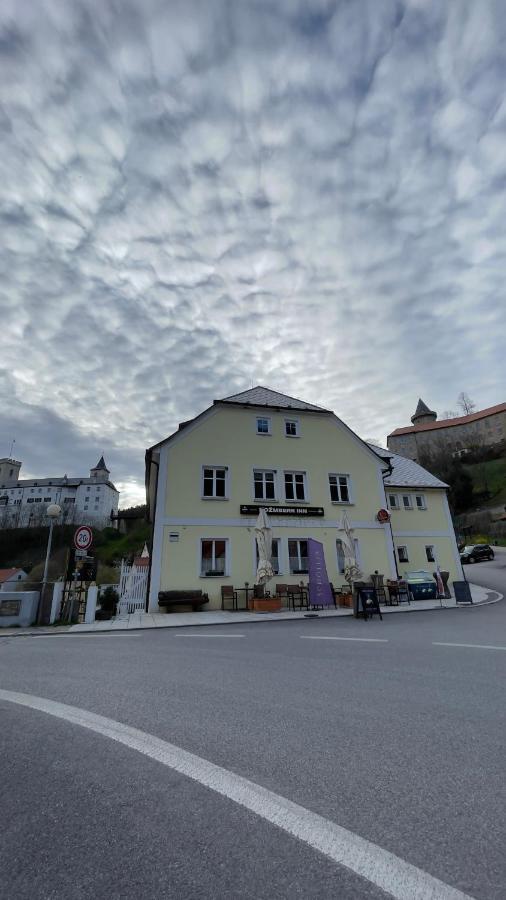 Rozmberk Inn 로즘벅네드블타부 외부 사진